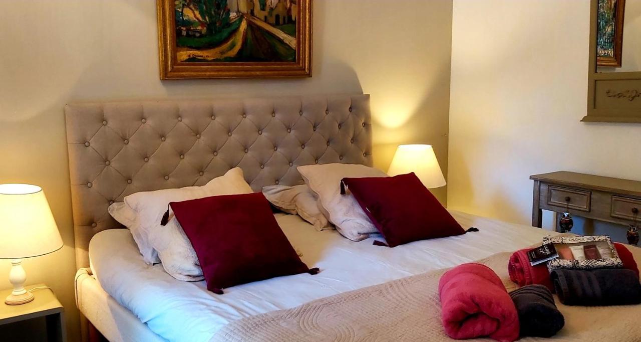 Les Jardins D'Eleusis Bed & Breakfast Murs  Luaran gambar